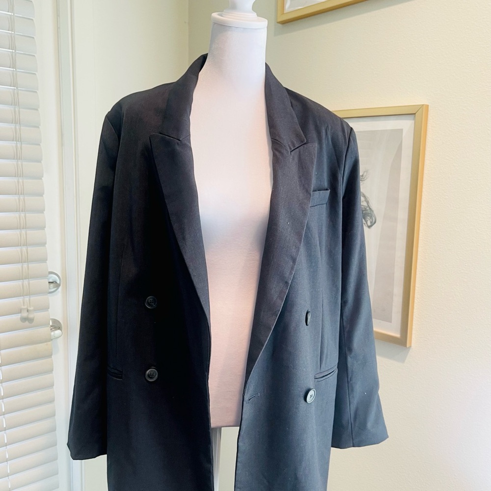 Elegant Black Women's Blazer